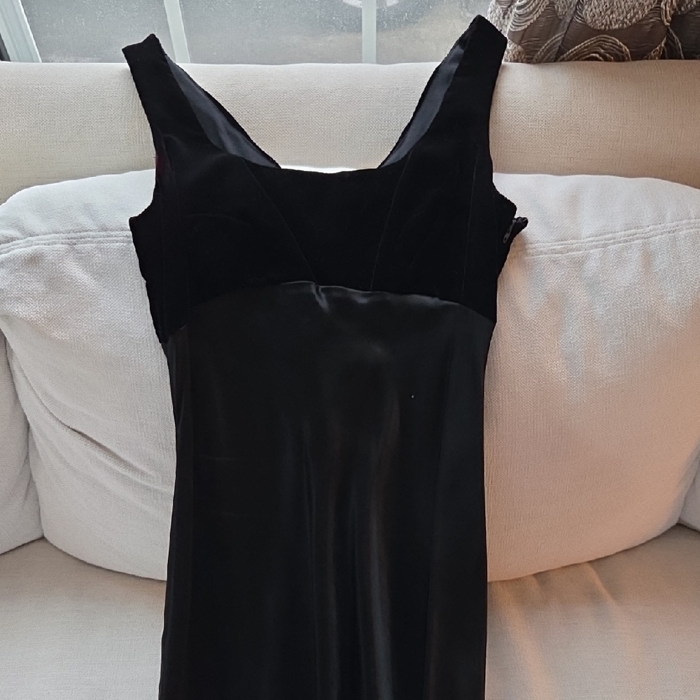 Zum Zum by Niki Livas Elegant Black Strapless Dress
